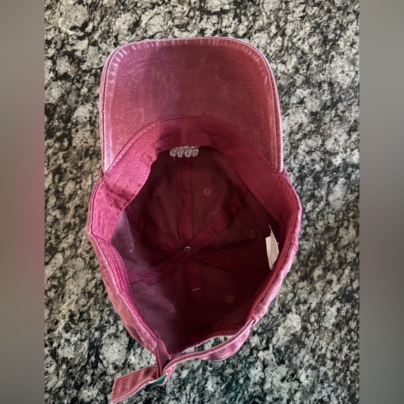 Red 'Good Vibes' Cap - Picture 4 of 5